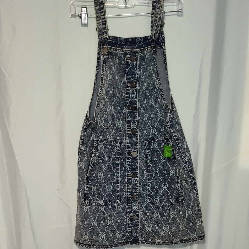 Tinseltown Juniors' denim mini skirt overall washed Butterfly Pattern Size small